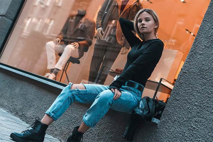 How to wear boyfriend jeans: 8 styling tips and outfit ideas