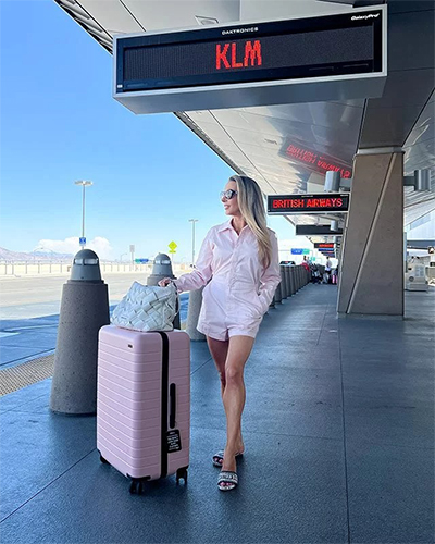 Jet set in style: The ultimate travel and airport outfit