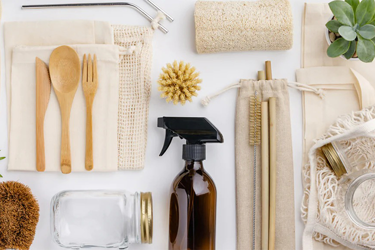 Guide to a zero-waste lifestyle and reducing waste.